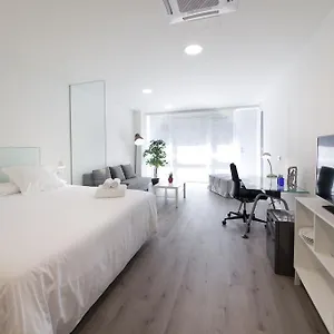 Bed & Breakfast T5 Donostia, San Sebastian